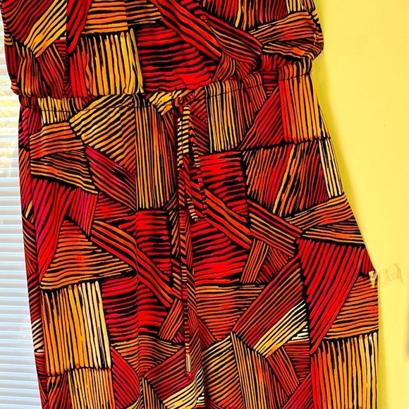 THIS IS CUTE: Today’s Jumpsuit. Wide legs. - Picture 5 of 7